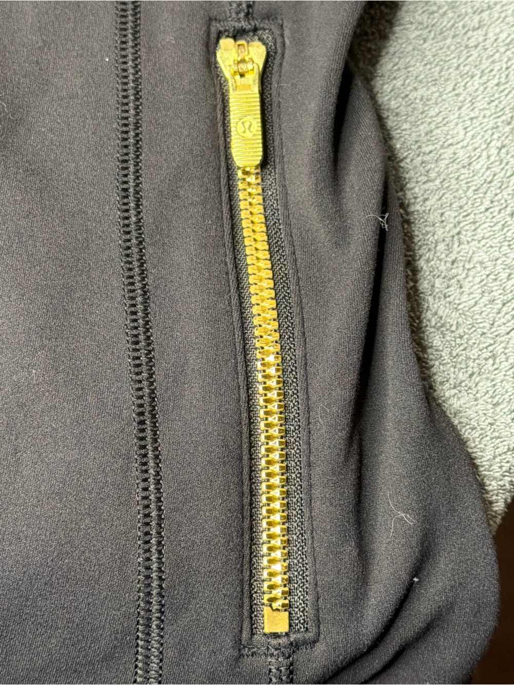 lululemon athletica SZ 0 Black Define Jacket with Gold Zippers - Picture 3 of 5
